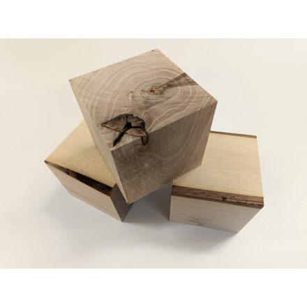 Rusztikus Fa Kocka Dió 9 x 9 cm
